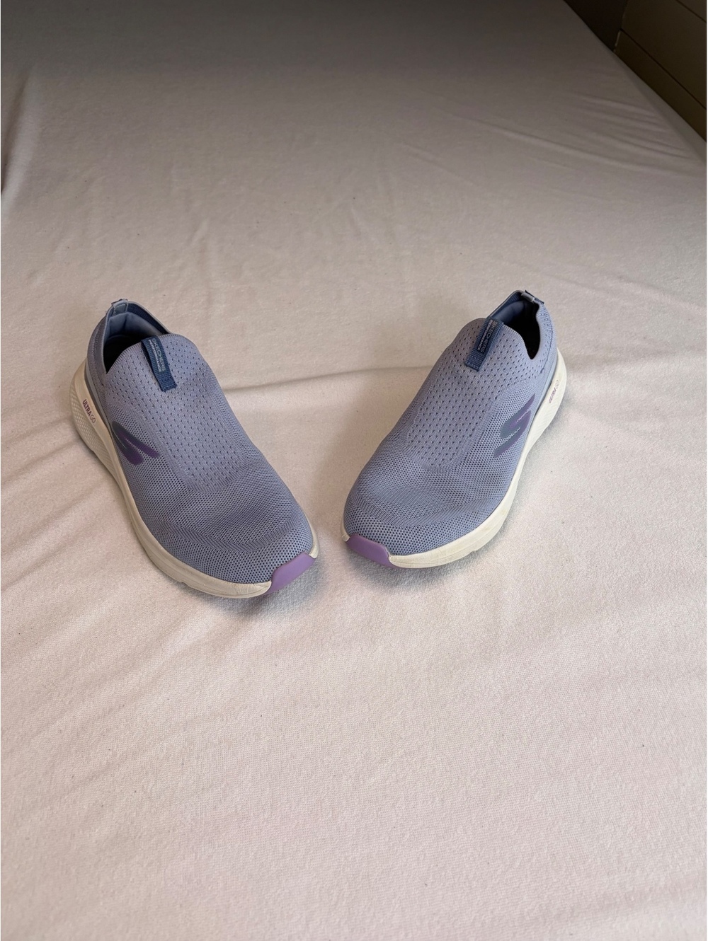 Skechers Ultra Go Slip-On Sneakers in Light Purple, Women's Size 7